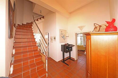 Eingangsbereich - 4 Zimmer Mehrfamilienhaus, Wohnhaus zum Kaufen in Grevenbroich