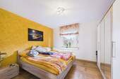 Schlafzimmer EG - 