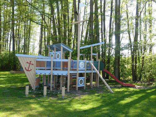 Spielplatz im Hafendorf - 