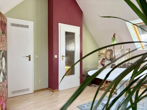 ...aus einer anderen Perspektive und mit praktischem Abstellraum - 