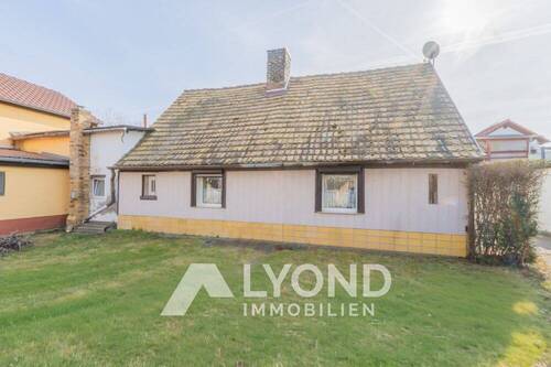 Haus - 3 Zimmer Einfamilienhaus zum Kaufen in Bad Dürrenberg