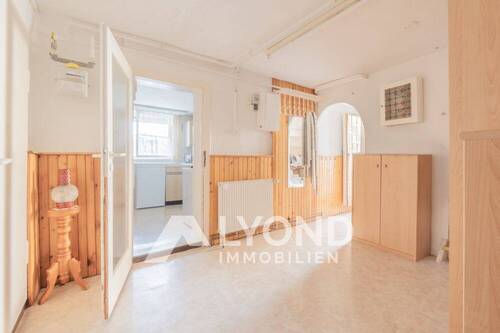 Flur - Einfamilienhaus mit 105,00 m&sup2; in Bad Dürrenberg zum Kaufen