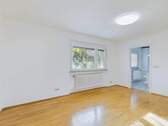 EG: Wohn-/Esszimmer - 8 Zimmer Einfamilienhaus zum Kaufen in Gerlingen