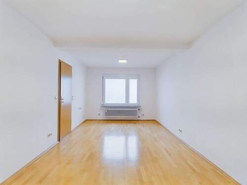 OG: Schlafzimmer 1 - 