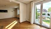 GS31_Wohnbereich_Gartenausgang.jpg - 5 Zimmer Doppelhaushälfte in Klettgau