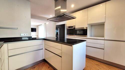 GS31_Küche_EG_Gesamtansicht.jpg - 