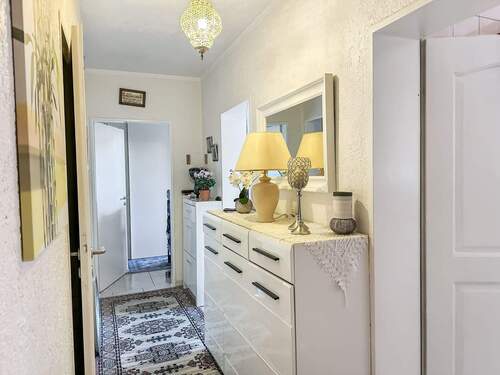 Flur - 4 Zimmer Etagenwohnung in Herford