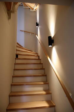 6 Treppe_EG_1OG 2.jpg - 