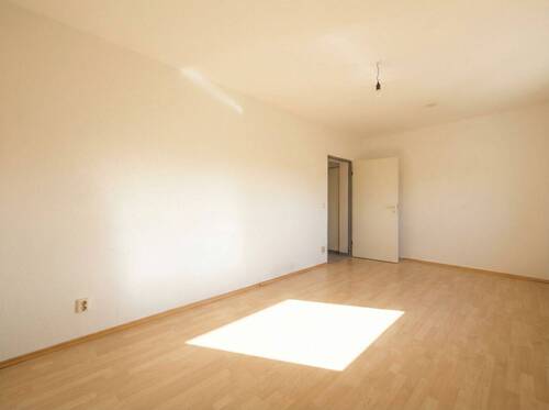 Bild 3 - 3 Zimmer Etagenwohnung in Saarbrücken