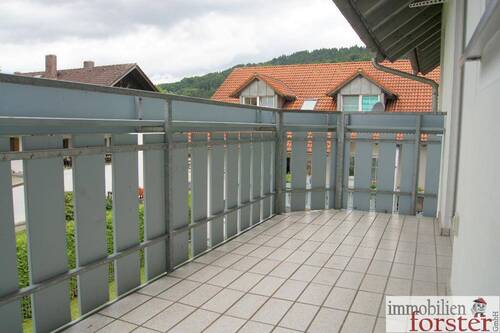 Balkon Süd - Etagenwohnung mit 52,00 m&sup2; in Peißenberg zur Miete