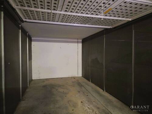 Tiefgaragenstellplatz - 
