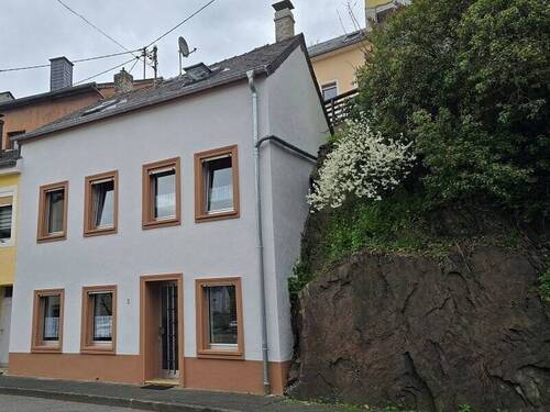 Vorderansicht 4 - Einfamilienhaus am Stadtrand von Neuerburg! Bezahlbar Wohnen im Eigenheim!