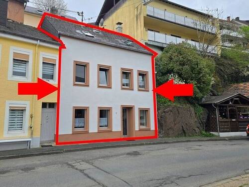 Vorderansicht 3 - 5 Zimmer Einfamilienhaus in Neuerburg
