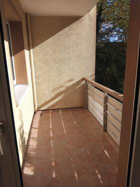 Balkon - 2 Zimmer Etagenwohnung in Duisburg