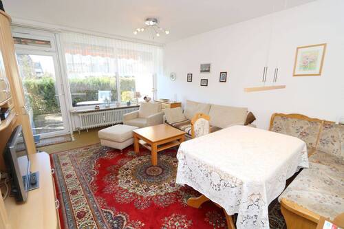 Wohnzimmer - 2 Zimmer Etagenwohnung zum Kaufen in Grömitz