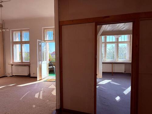 Balkonzimmer/Wohnzimmer mit rückbaubarer Zwischenwand - 3 Zimmer Etagenwohnung in Berlin