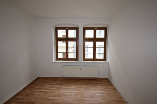 1. OG Wohnzimmer - Etagenwohnung mit 48,40 m² in Görlitz zur Miete