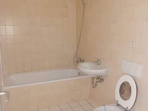 innenliegendes Bad - Etagenwohnung mit 75,00 m² in Stralsund zur Miete