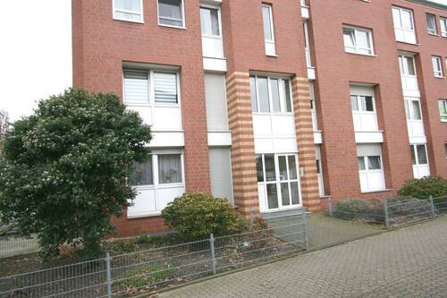 Hausansicht - FreiRaum... Zentrumsnah! Obergeschoss-Wohnung mit Balkon und Garage in Erkelenz-Stadt