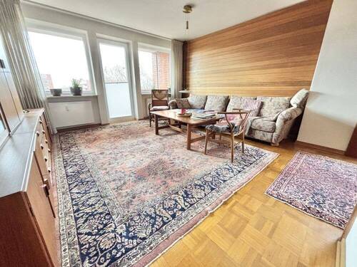 Wohnzimmer - 3 Zimmer Etagenwohnung zum Kaufen in Kiel