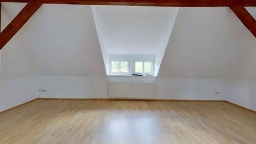 Wohnzimmer - Schöne 1-Raum-DG-Wohnung in bester Lage