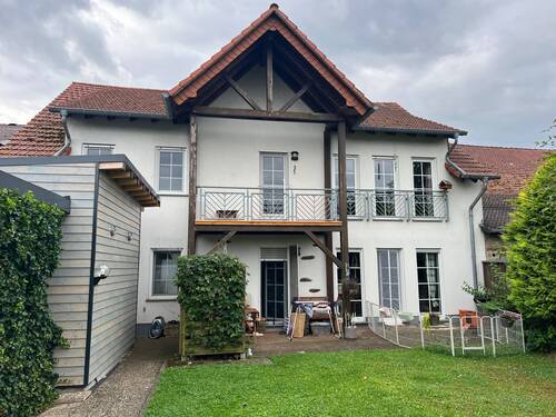 Rückansicht Hinterhaus - Mehrfamilienhaus, Wohnhaus in Spall