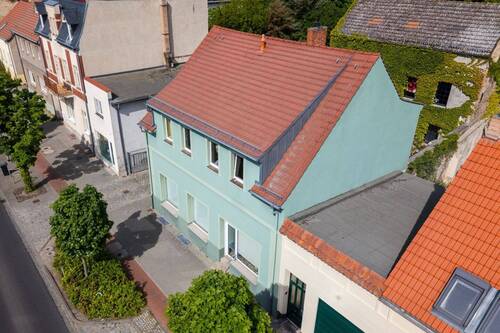 Wohn- und Geschäftshaus - 