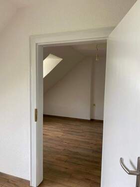 Blick ins Wohnzimmer - 