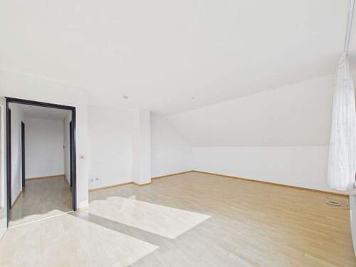 Wohnzimmer - 2 Zimmer Etagenwohnung zum Kaufen in Öhringen