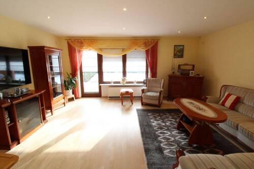 Wohnzimmer-EG - 5 Zimmer Doppelhaushälfte zum Kaufen in Karlsbad