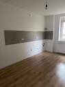 Bild 1 - Erstbezug nach Sanierung - stilvolle 2,5 -Zimmer-Wohnung