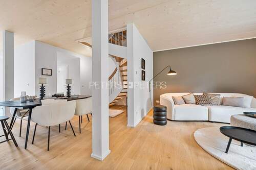 Wohnzimmer - 5 Zimmer Reihenmittelhaus in Hamburg