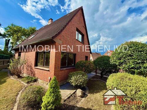 3 - 4 Zimmer Einfamilienhaus in Meppen