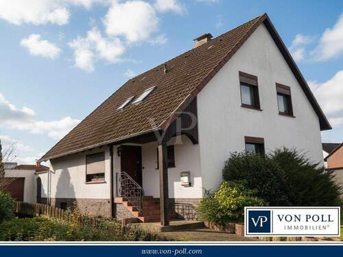 Titelbild Balken - 5 Zimmer Einfamilienhaus zum Kaufen in Celle