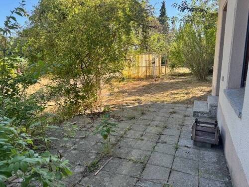 Terrasse - Mehrfamilienhaus, Wohnhaus mit 21,00 m² in Oschatz zum Kaufen