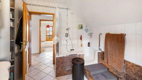 1. OG Badezimmer 2 - 