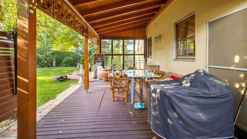 Terrasse 2 - 7 Zimmer Einfamilienhaus zum Kaufen in Mengkofen