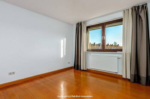 Schlafzimmer - 3 Zimmer Etagenwohnung in Karlsruhe