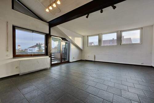 Wohnbereich - Gemütliche Dachgeschosswohnung in ruhiger Lage