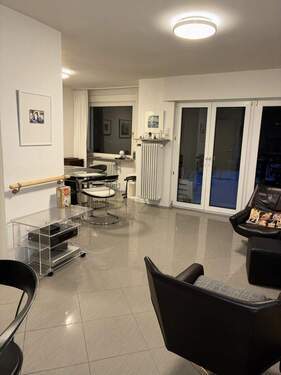 Wohnzimmer - Attraktives 2-3-Familienhaus mit Garten in Saarbrücken-Rodenhof