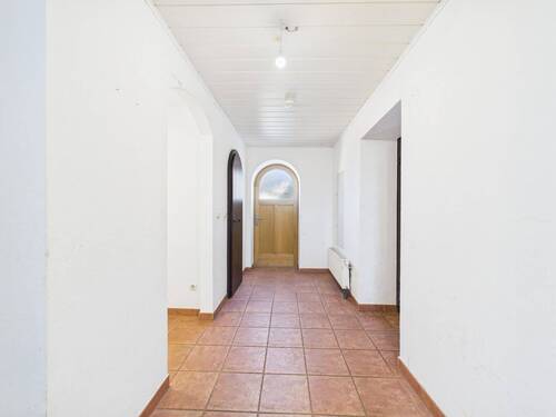 Eingangsbereich - Einfamilienhaus mit 264,70 m&sup2; in Hellenthal zum Kaufen