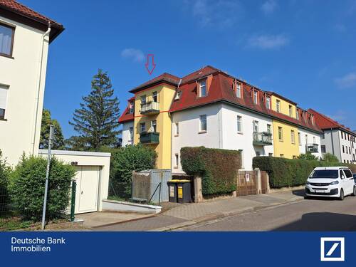Lage der Wohnung - Mansarden-Wohnung mit Balkon! - 110.000,00 EUR Kaufpreis, ca.  45,10 m² Wohnfläche