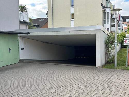 Garagenansicht - Etagenwohnung mit 68,60 m&sup2; in Bremen zum Kaufen