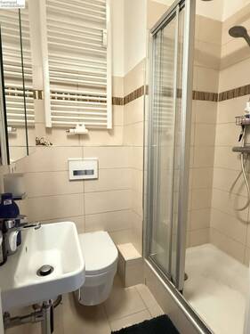 WC mit Dusche - 