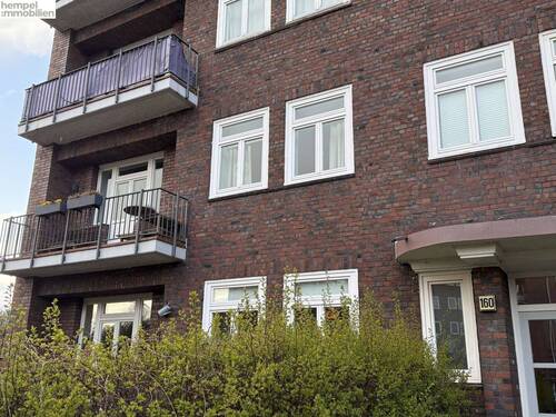 Gebäudeansicht - 3 Zimmer Etagenwohnung zum Kaufen in Hamburg