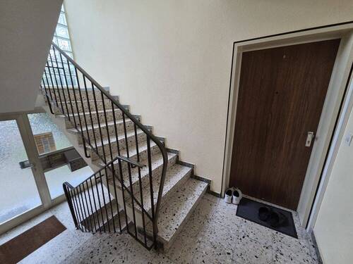 gepflegtes Treppenhaus - 