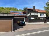 Außenansicht Straßenseite - Hochwertig erbautes Mehrfamilienhaus mit 5 attraktiven, individuellen Wohneinheiten - davon eine exklusive Wohnung zur Selbstnutzung