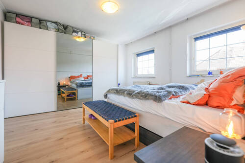 Schlafzimmer mit Zugang Badezimmer - 