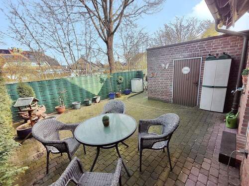 Küchenterrasse - Zugang zur Garage - 