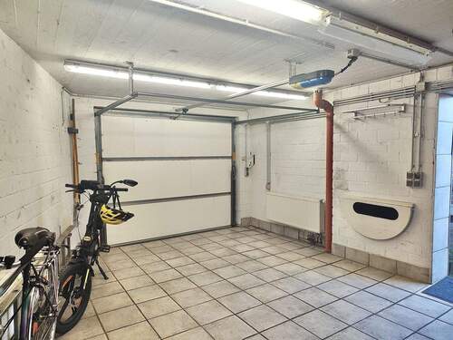 Garage - 